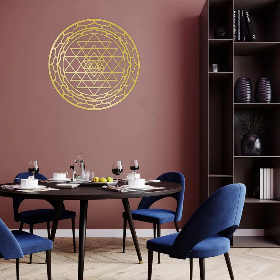 Sacred Yantra Mandala Wandskulptur aus Metall in Gold, kreisförmiges Mandala mit geometrischem Design im Boho-Stil - Bild 3