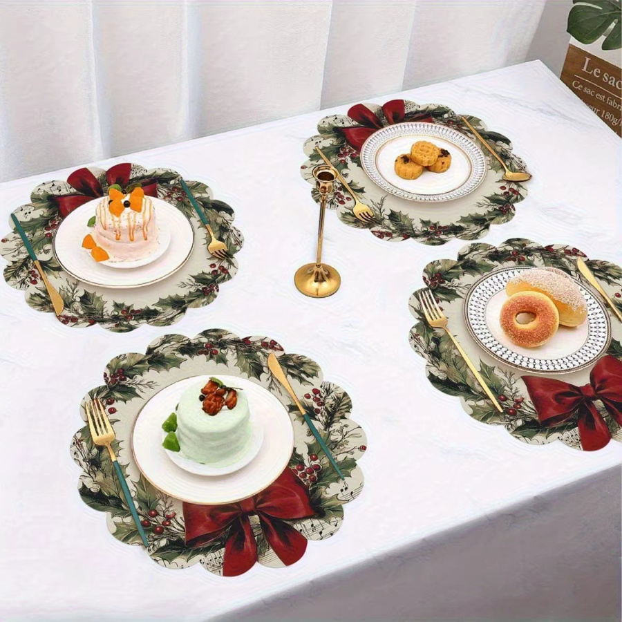 VIKAMA 4er-Set Weihnachts-Tischdeko mit Holly Berry Motiv und Wellenrand in Mehrfarbig - Bild 4
