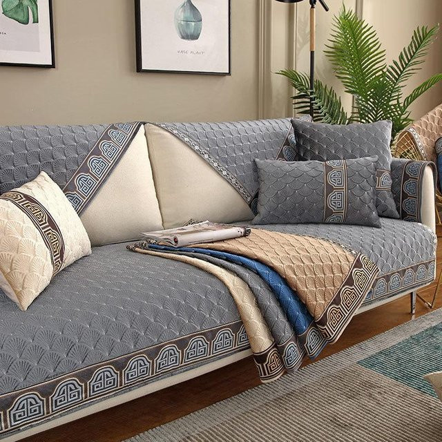 Nordisches Plüsch-Sofakissen in Grau, Eckiges Sitzkissen aus Polyester, B/B: 70 x 70 cm - Bild 1