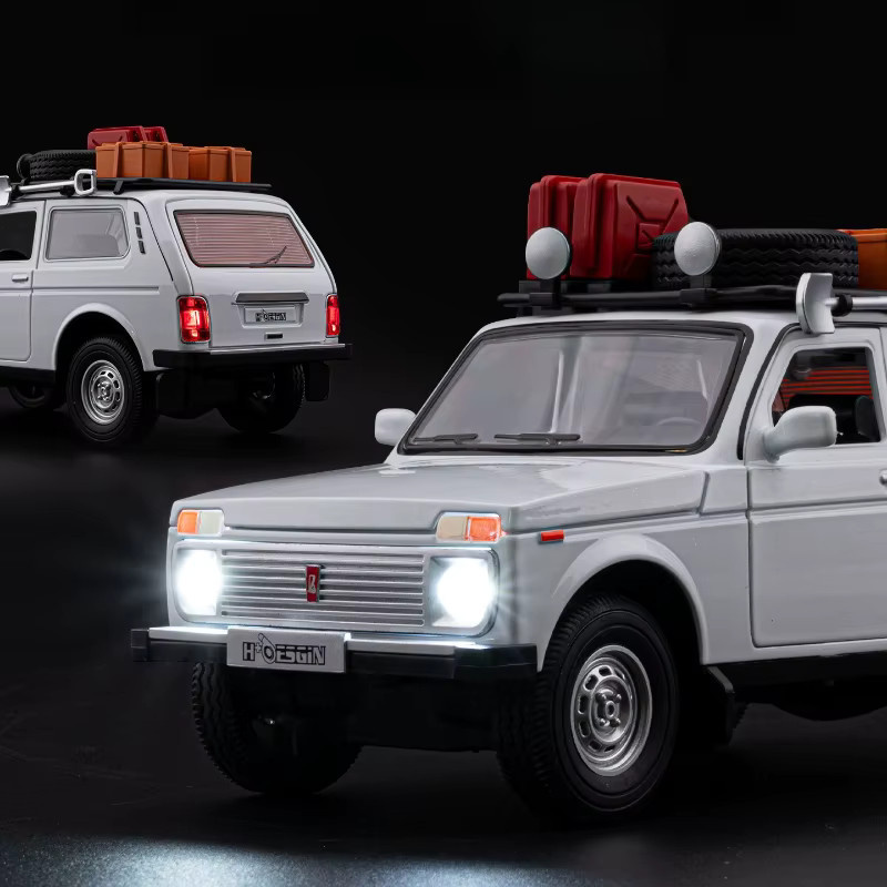Lada NIVA Geländewagenmodell, 1:24, mit Ton und Licht, Spielzeugfahrzeug - Bild 2