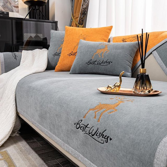 BC-Warm Home Sofakissenbezug aus Chenille mit Hirsch-Stickerei in Grau, B/H: 50 x 30 cm - Bild 1