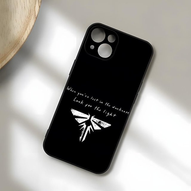 Stoßfeste und weiche Handyhülle im The Last Of Us Design für iPhone 17 Pro Max, 16, 15, 14, 13, 12, 11 Pro und Mini in Schwarz - Bild 1