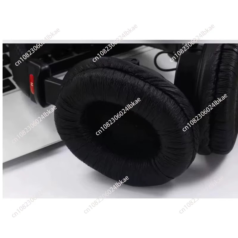 Audio-Technica MDR 7506 Over-Ear-Stereo-Kopfhörer für die Musikproduktion in Schwarz mit 3,5 mm Klinkenanschluss - Bild 4