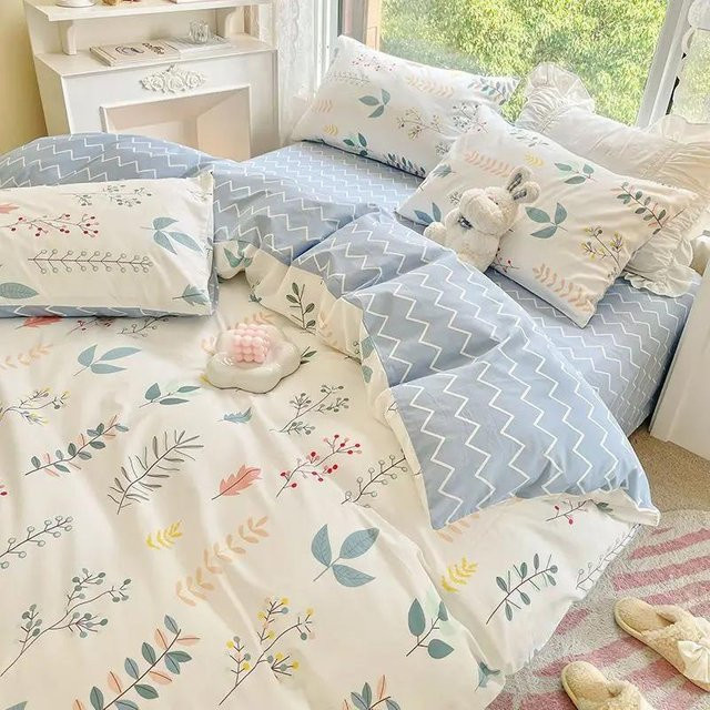 Bin Chi Textiles Blumenbettwäscheset in Rosa, 4-teiliges Set aus Baumwolle und Mikrofaser mit Bettbezug, Kissenbezügen und Flachbettlaken, B/H: 180 x 220 cm - Bild 1