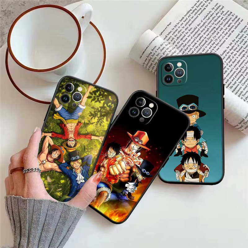 DI29 One Piece Ace Luffy Sabo Handyhülle für iPhone 16 15 14 13 12 Pro Max Plus Mini in Multicolour - Bild 5