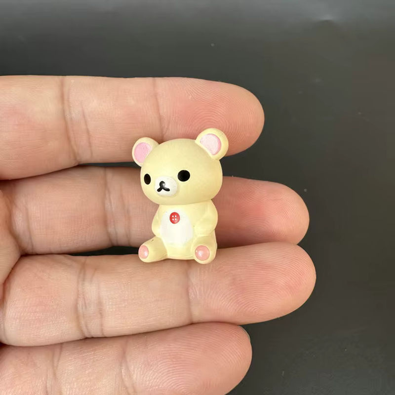 Rilakkuma Actionfigur Japanisches Anime Bär Modell aus Kunststoff als buntes Desktop-Ornament und Sammlerstück für Kinder - Bild 3