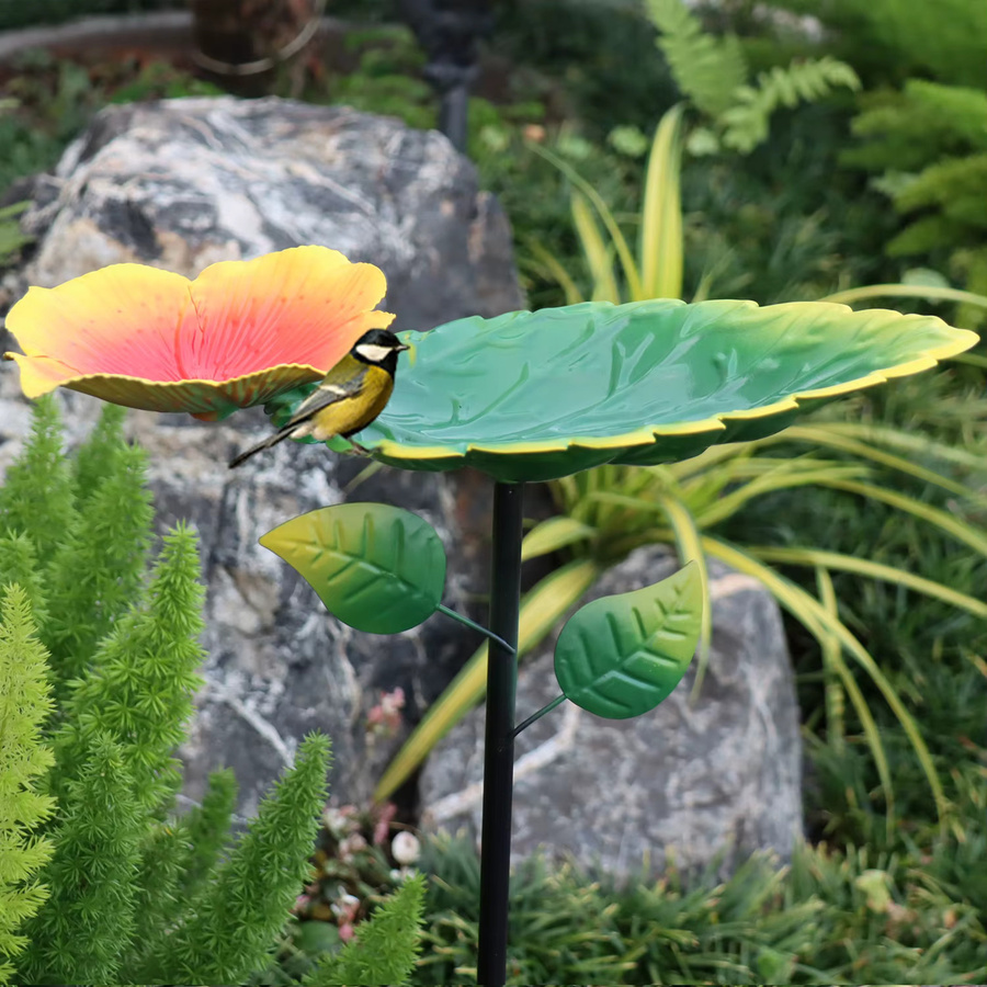 Garten-Vogelbadewanne aus Metall mit Blattmuster in Grün, Höhe: 71,1 cm - Bild 4