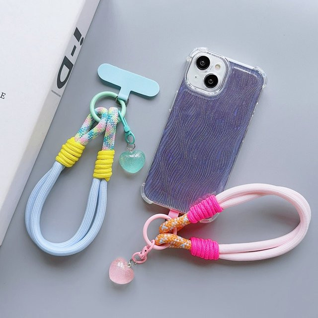 Universelles geflochtenes Handy-Lanyard mit Liebesanhänger und Handgelenksschlaufe in Schwarz und Multicolour - Bild 1