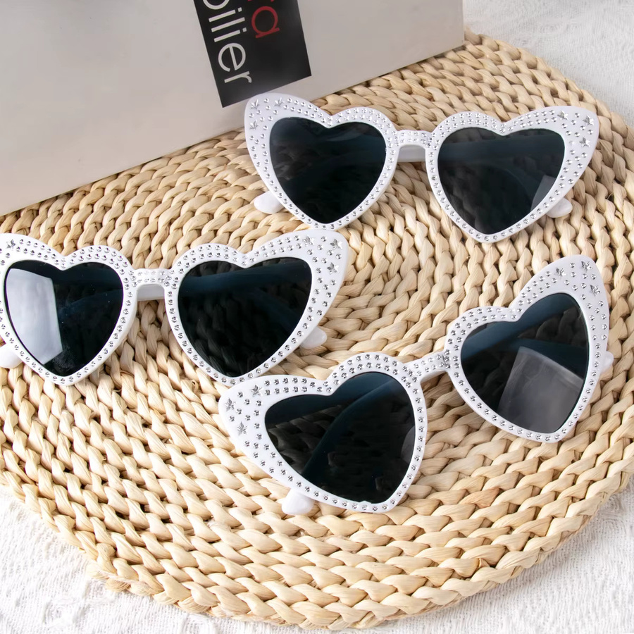 cyuan Sonnenbrille, herzförmig, Vollrand, Kunststoff, Strass - Bild 3