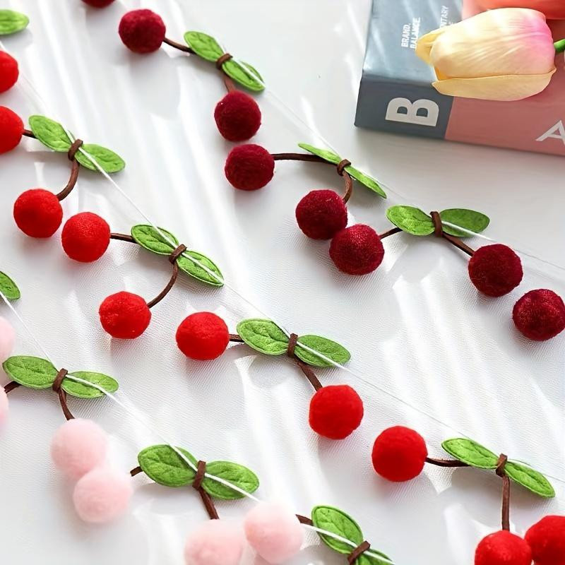 Kirschkranz-Ornament XYKK01 aus Filz-Pompons in Rot als bunte Früchte-Girlande zur Wanddekoration für Geburtstag und Hochzeit - Bild 2