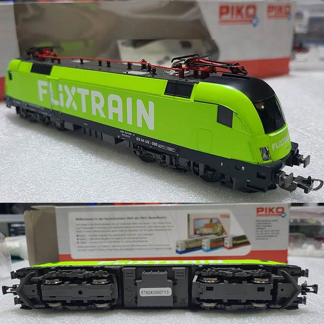 Piko Taurus Straßenbahn/Wagen, Modell, 1:87 (Spur H0), Kunststoff - Bild 1