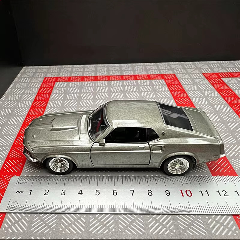MAKEDA Ford Mustang Boss 429 1969 Modellauto, 1:36, aus Legierung, mit Sound und Licht - Bild 2