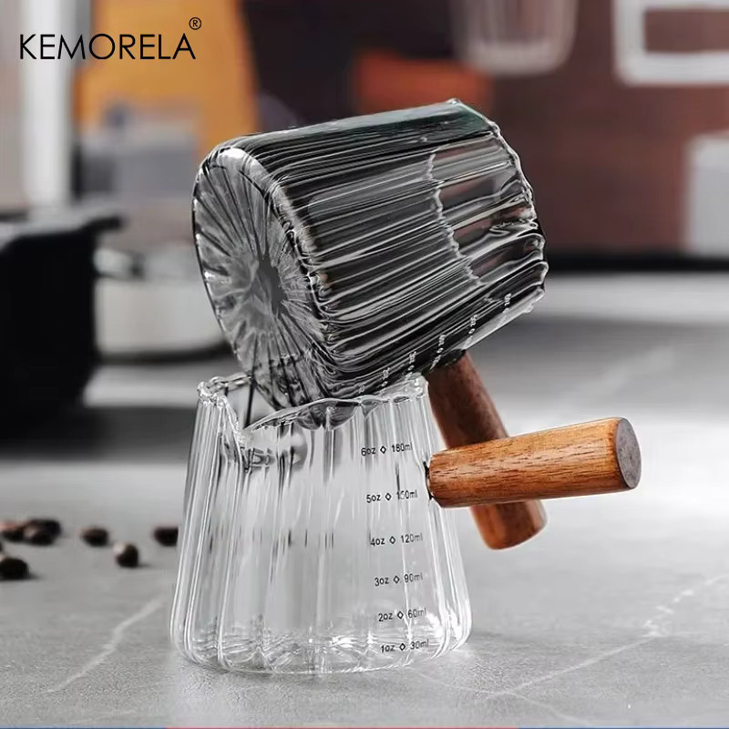 KEMORELA Glaskaffee Milchbecher mit Holzgriff, vertikaler Messbecher in transparent, 180 ml - Bild 3