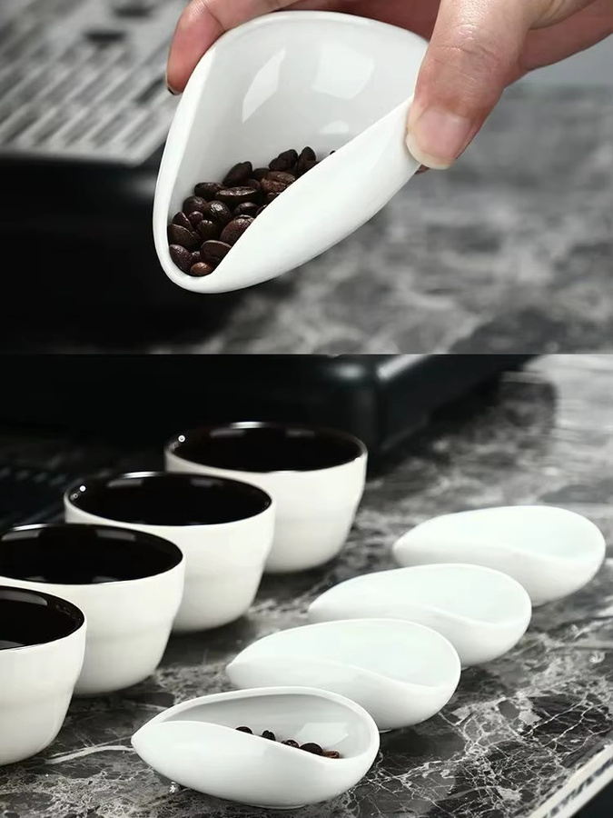 Keramischer Messlöffel für Kaffeebohnen und Tee in Weiß - Bild 4