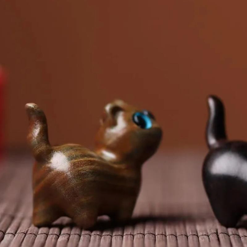 NATAWA Tierornament Neugierige Katze aus Holz in Braun - Bild 1