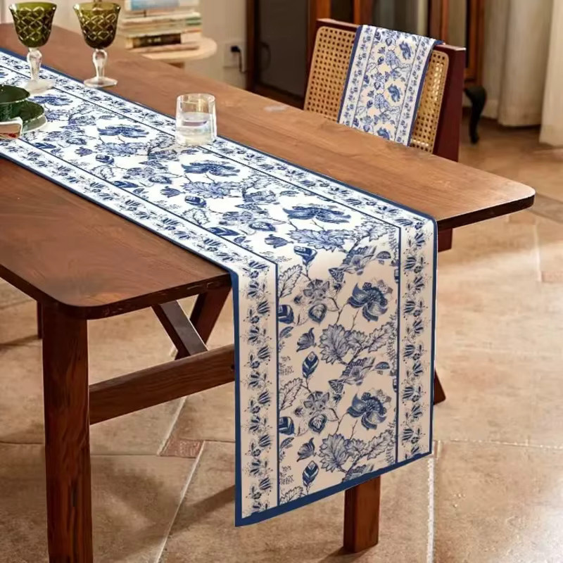 VIKAMA Tischdecke aus Leinen mit blauem Blumenmuster im Landhausstil, rechteckig - Bild 4