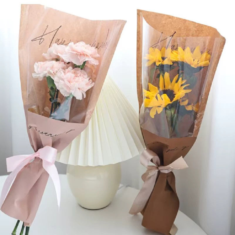 Durchsichtige Blumenverpackungsbeutel aus Kunststoff mit einzelnen Rosenärmeln in Pink für deinen Blumenstrauß zum Valentinstag - Bild 3
