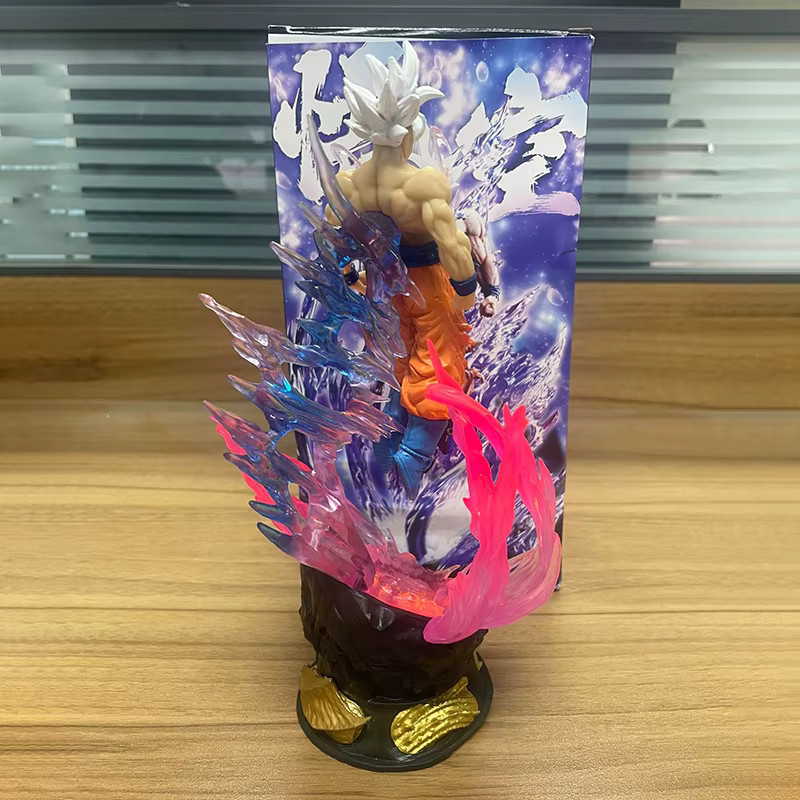 Bandai Dragon Ball Son Goku Ultra Instinct Super Saiyan Figur, 25cm - Bild 3