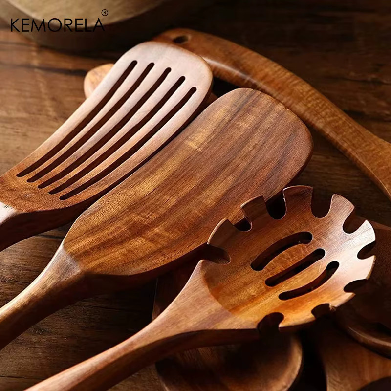 KEMORELA Kochlöffel Set aus natürlichem Thailand Teak Holz in Braun, 7-teiliges Küchenwerkzeug Set mit Schöpfkelle, Reissieb und Skimmer - Bild 3