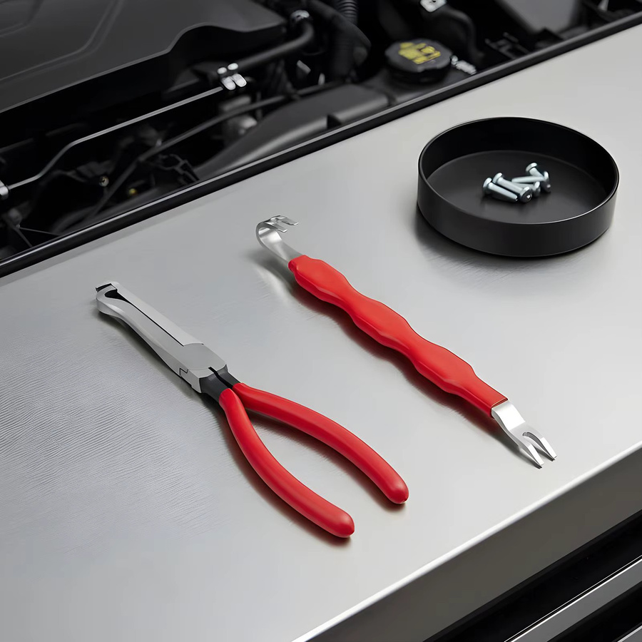 Präzisions-Elektro-Trennzange in Rot als elektrischer Klemmenabzieher und Steckverbinder-Entferner für industrielle Elektriker-Reparaturen - Bild 2