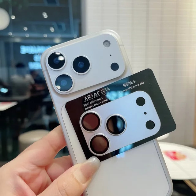 Rundum-Kameraschutzglas für iPhone 17 Pro Max aus gehärtetem Glas in Silber - Bild 1