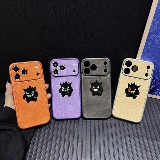 Stoßfeste iPhone Handyhülle mit Gengar Anime Cartoon Design in Laser Leder-Textur für Apple iPhone 17 16 15 14 13 12 11 Pro Max - Bild 1