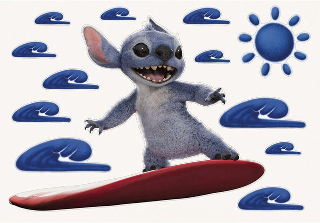 Komar Disney Stitch Live Action Hit the Waves Deko-Sticker, Multicolor und Blau, Breite: 50 cm, Höhe: 70 cm - Bild 1