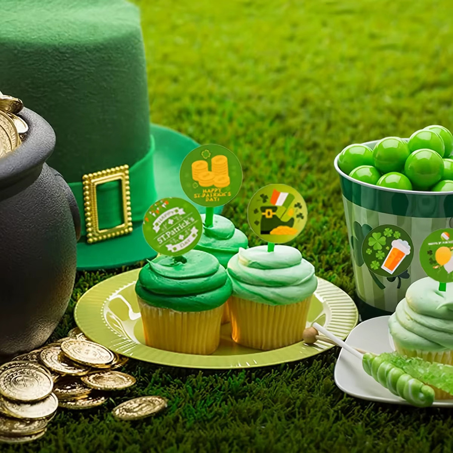 2 Rollen mit 1000 Stück St. Patrick's Day Aufkleber in Grün aus Papier mit Kleeblatt-Motiv zur Dekoration und als Geschenkpapierverschluss - Bild 3