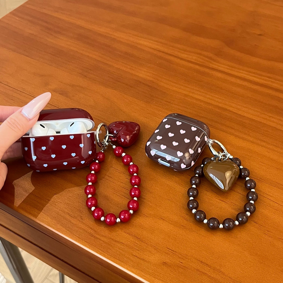 Retro-Chic Kopfhörerhülle mit Herzmuster für AirPods 1, 2, 3, 4 und Pro/Pro 2/Pro 3 in Braun und Weinrot - Bild 2
