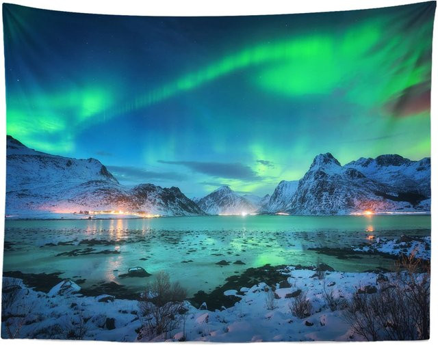 Nordlichter Wandteppich von JMG Household Supplies mit grünem Aurora-Motiv über verschneiten Bergen und gefrorenem See, Breite: 150 cm, Höhe: 180 cm - Bild 1