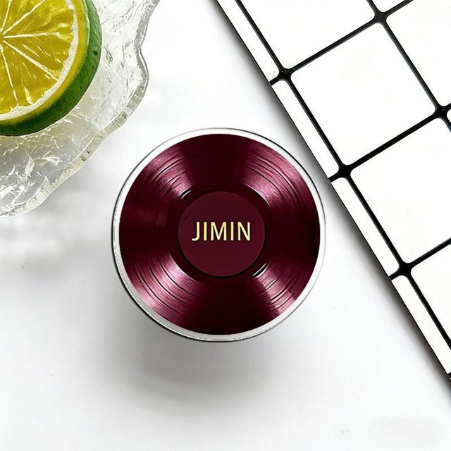 BTS ARIRANG Handyhalter im Schallplatten-Stil aus Acryl mit Jimin Motiv in Lila – Kpop Fan Merchandise Geschenk - Bild 1