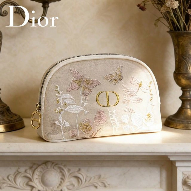 Christian Dior Kosmetiktasche mit Blumen- und Schmetterlingsstickerei - Bild 1