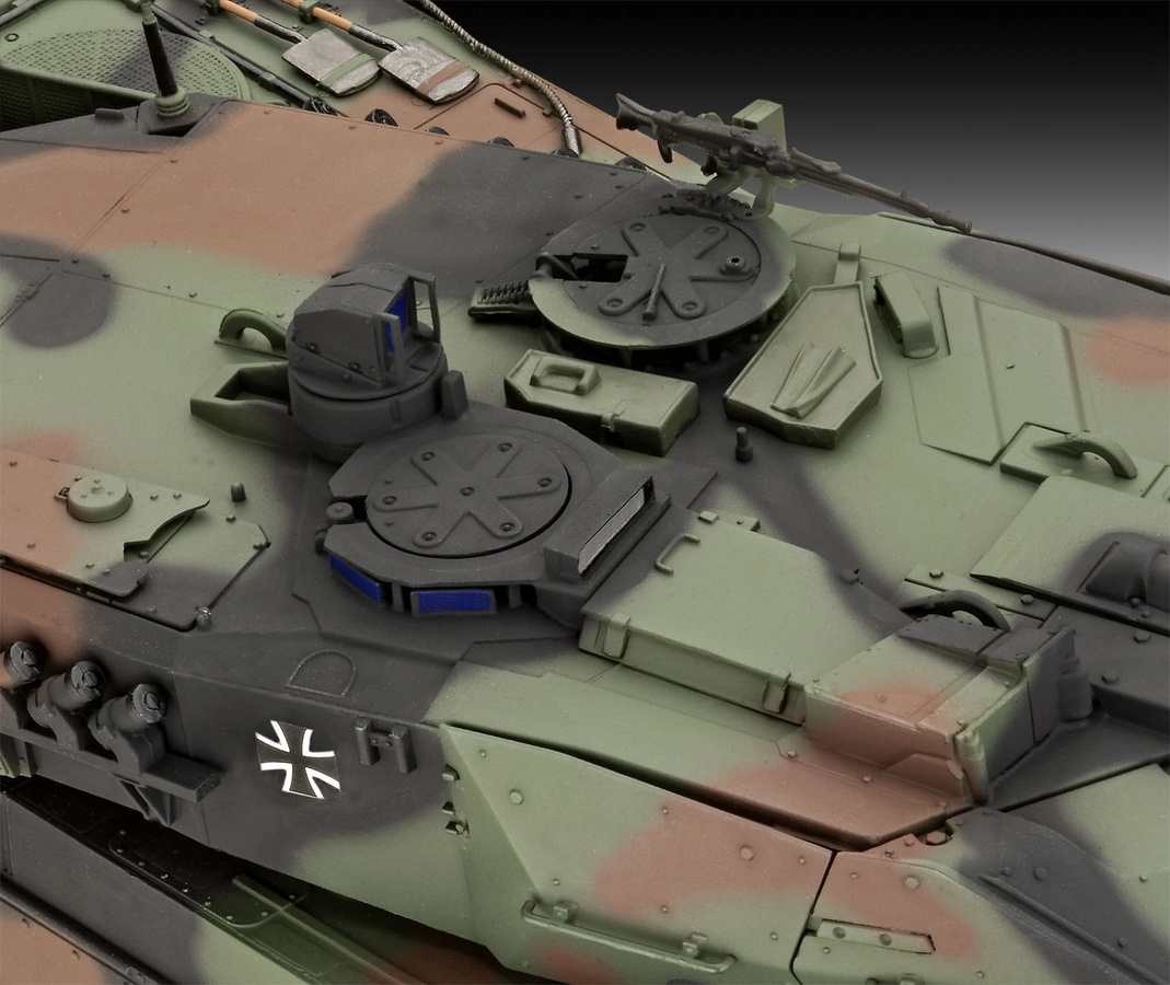 Revell Leopard 2 A6M+, Modellbau, 1:35 - Bild 5