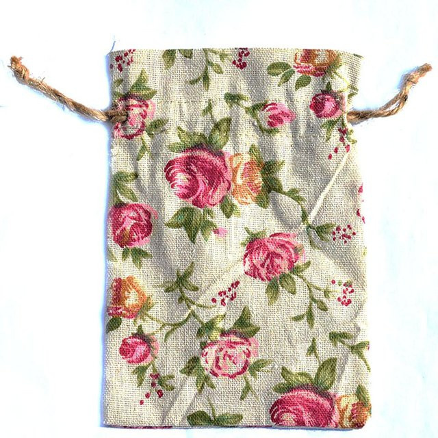 10 Stück bedruckte Leinenbeutel mit Kordelzug von DIYelecs in Beige zur Aufbewahrung von Schmuck und Ornamenten - Bild 1