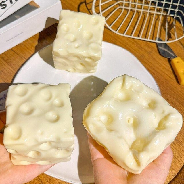 Formbarer langsam aufsteigender quadratischer Käse Squishy Ball, Fidget-Spielzeug, beige - Bild 1