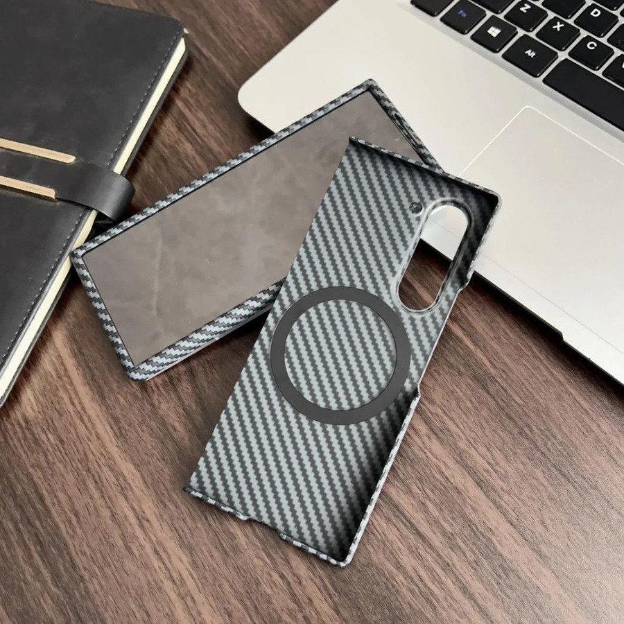 Premium Ultra Slim Magnetische Handyhülle aus Kohlefaser für Samsung Galaxy Z Fold 7 6 5 4 3 mit Bildschirm Vollfolie und Anti-Drop Schutz in Schwarz - Bild 2