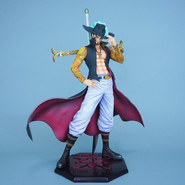 Yiran toy 1 One Piece Dracule Mihawk Actionfigur PVC Statue 30cm - Bild 1
