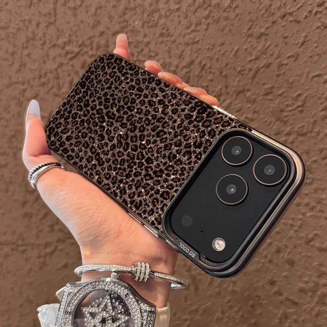 Mairuige Handyhülle Wildflower Leopard Cherry mit 3D Cartoon Design für iPhone 17 Pro Max 16 Plus 17 Air 12 13 14 15 16 in Weiß und Braun - Bild 1