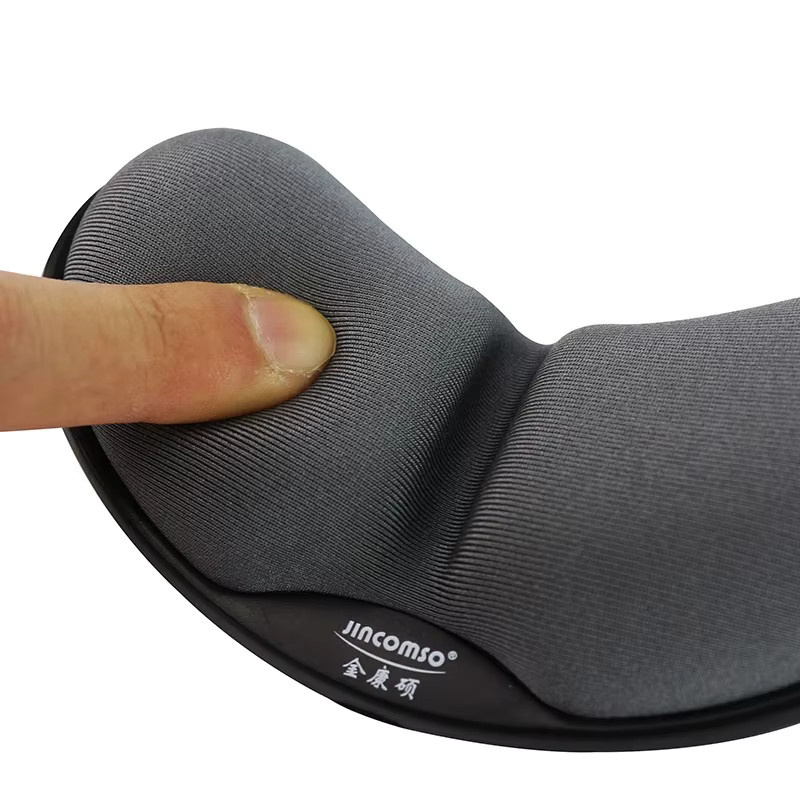 Ergonomisches Himolins Memory Foam Mauspad mit Handgelenkstütze und Anti-Rutsch-Unterseite in Schwarz - Bild 2