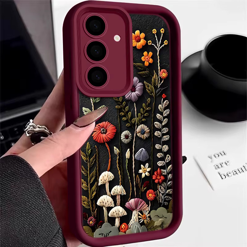 Geprägte Handyhülle mit Blumendruck für Samsung Galaxy S25 S24 S23 S22 Ultra FE A56 A17 A16 A15 A55 A54 A36 A26 in Schwarz - Bild 3