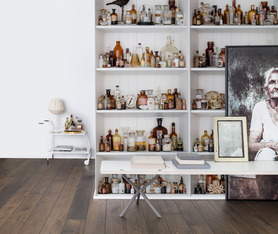 Rebel Walls Wandtattoo Cabinet of Curiosities im Vintage-Stil, Braun und Mehrfarbig - Bild 3