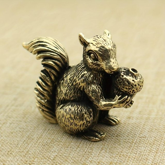 Antikes Eichhörnchen-Ornament aus Messing und Kupfer in Gold von Yiran Furniture als Schreibtischdekoration und Räucherstäbchenhalter - Bild 1