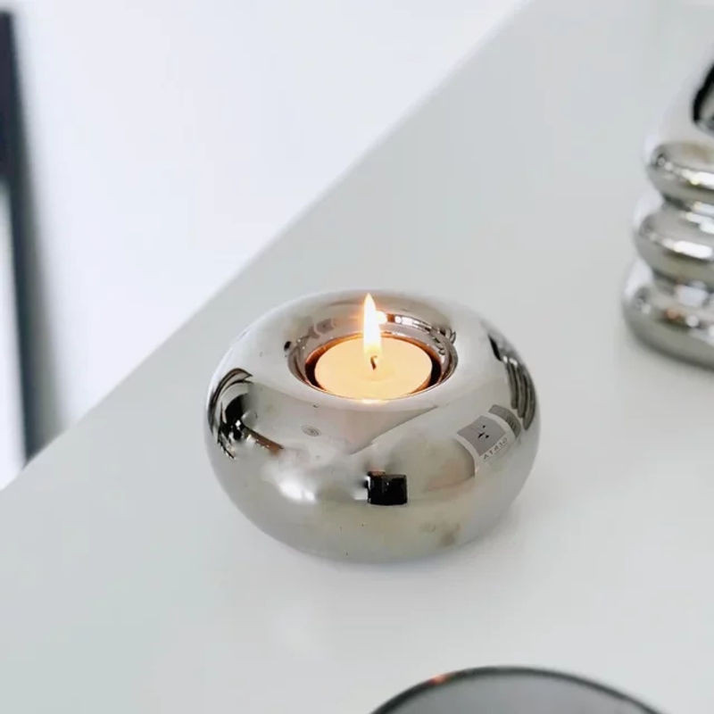 ZINBOOM Kerzenhalter Ring aus Keramik und Metall in Silber für Teelichter, modernes rundes Design für Home Office und Dekoration - Bild 1