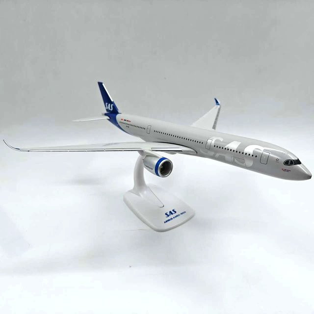 ZOCO Flugzeugmodell A350-900 Sas Airline 350 Scandinavian Airlines, Maßstab 1:200, Kunststoff - Bild 1