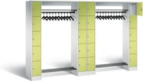 C+P Offene Garderobe Serie 8070 mit Garderobenstange und Zylinderschlössern, Front Viridingrün, Korpus Lichtgrau, H x B x T: 195 x 284 x 48 cm - Bild 1