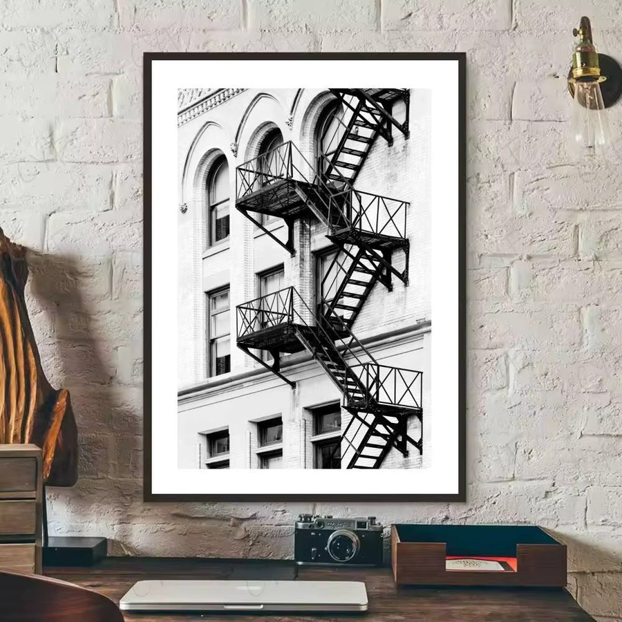 MINISO New York Fire Escape Poster, selbstklebender Wandaufkleber aus Papier in Schwarz, Rechteckig, B: 15,0 cm, H: 15,0 cm, T: 1,0 cm - Bild 5