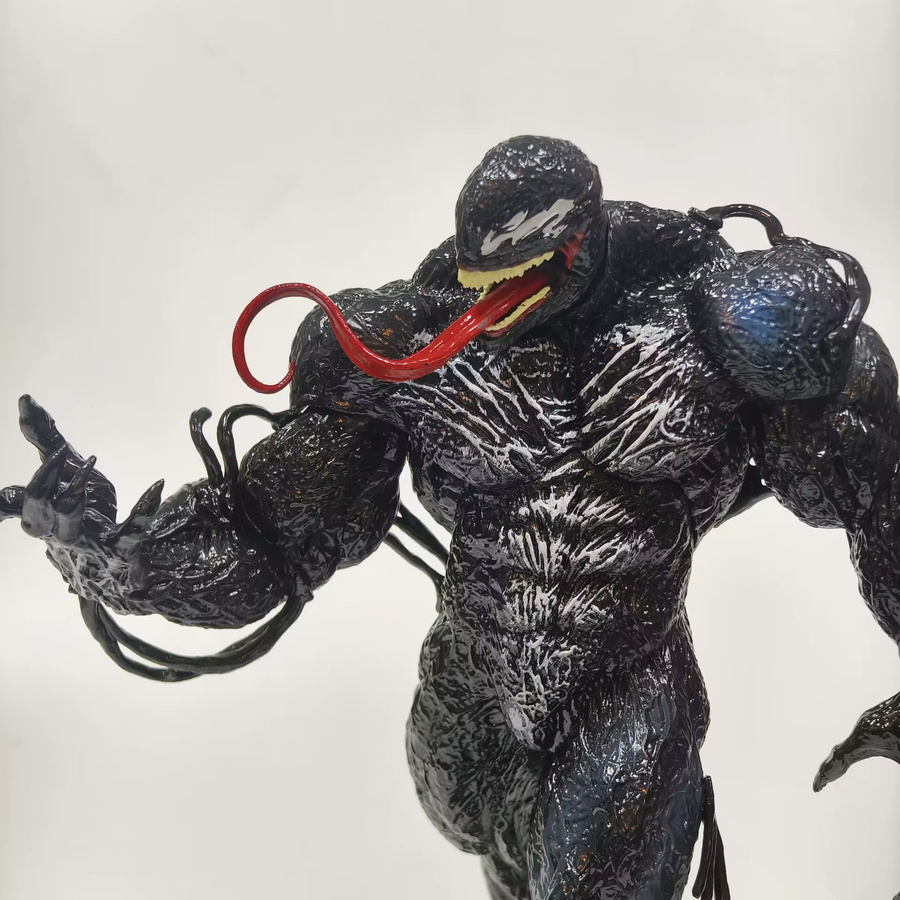 Bandai Marvel Red Venom, Desktop-Dekoration Ornament, 30 cm - Bild 2