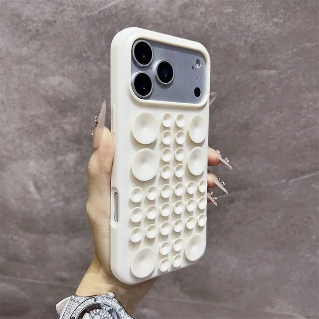 Stoßfeste Silikon-Handyhülle mit runden Saugnäpfen für Apple iPhone 17 Pro Max, 16 Pro, 15 und 14 in Blau oder Weiß - Bild 1