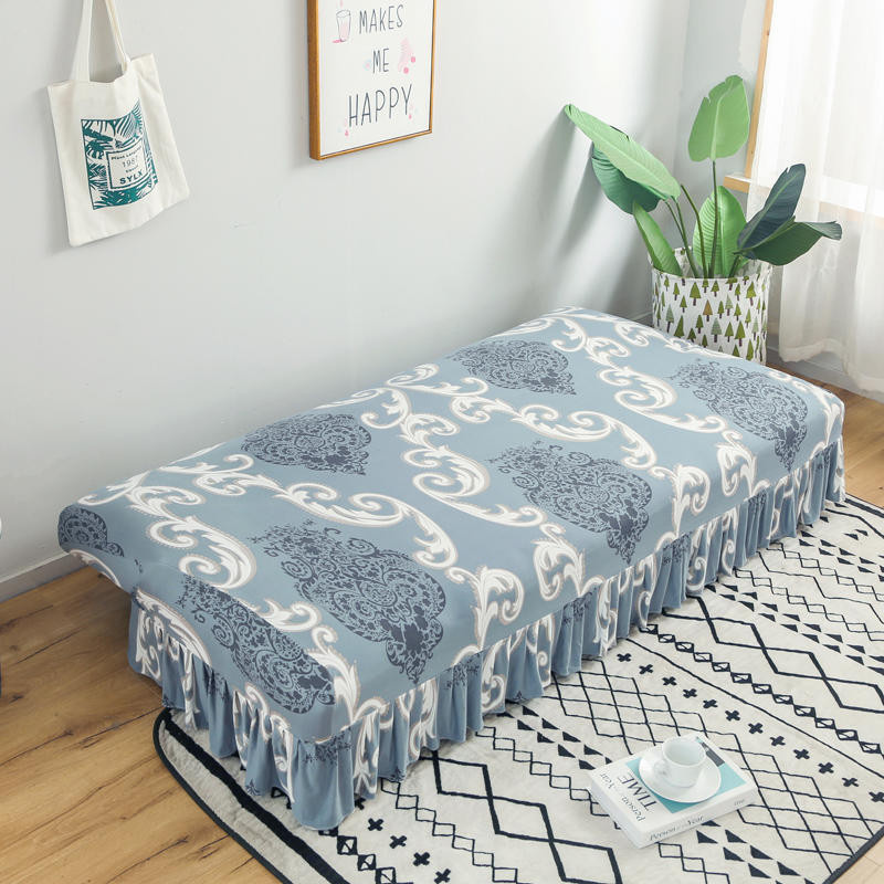 Your Warm Home Sofabezug mit Blumen- und Blattmuster in Blau, Geometrisches Design, Hochelastisch und Waschbar, Ohne Armlehnen mit Schürze, Breite: 120-140 cm - Bild 1