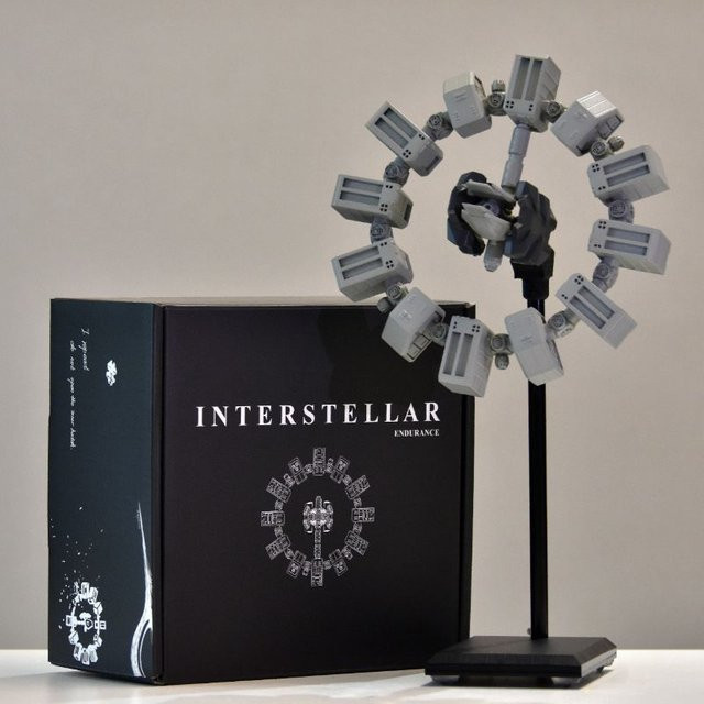 Bandai Interstellar Endurance Space Station Modell, rotierende Weltraumstation - Bild 1